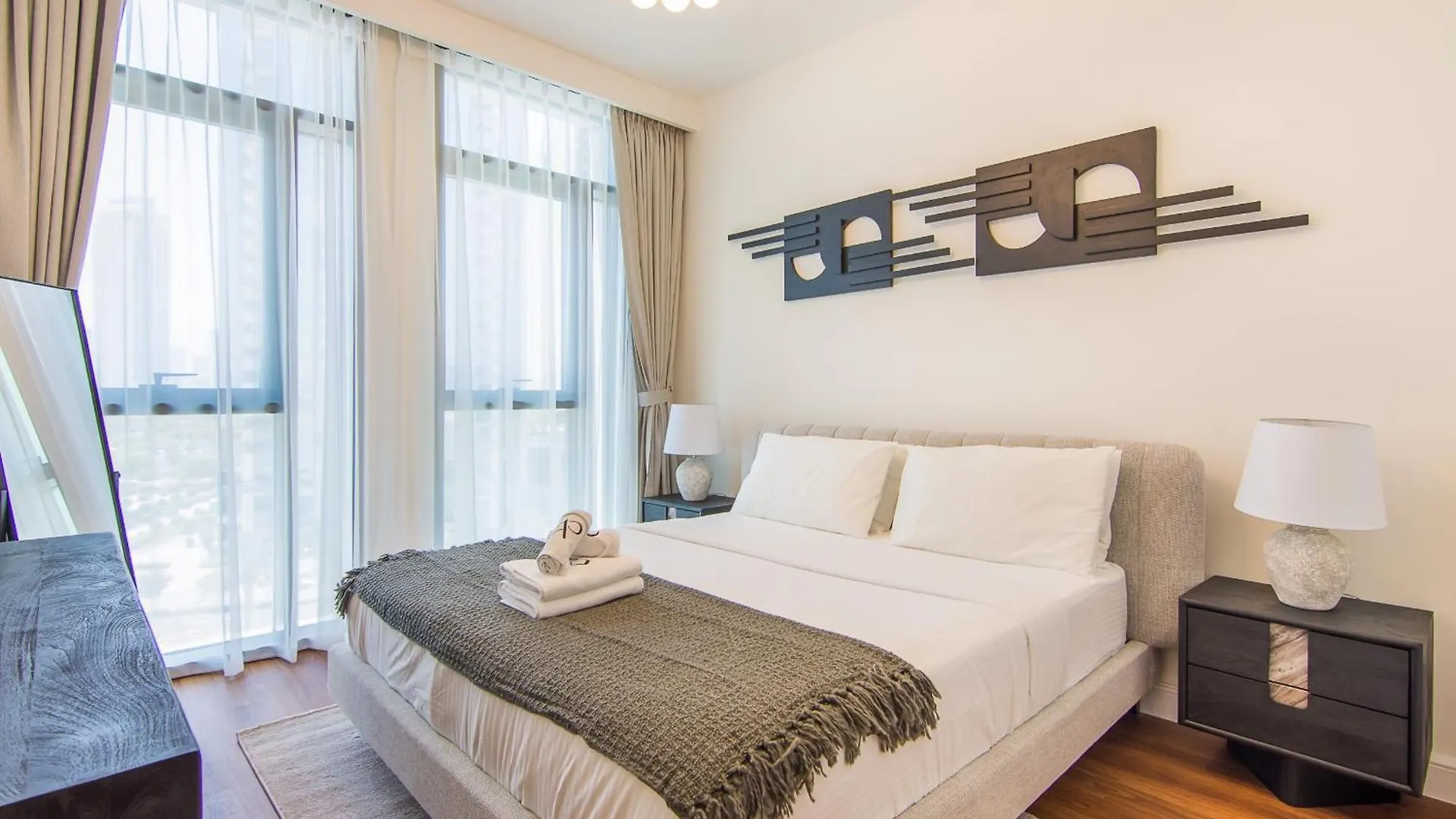 Brand New Stylish 2 Bedroom With Balcony Dubai Apartment