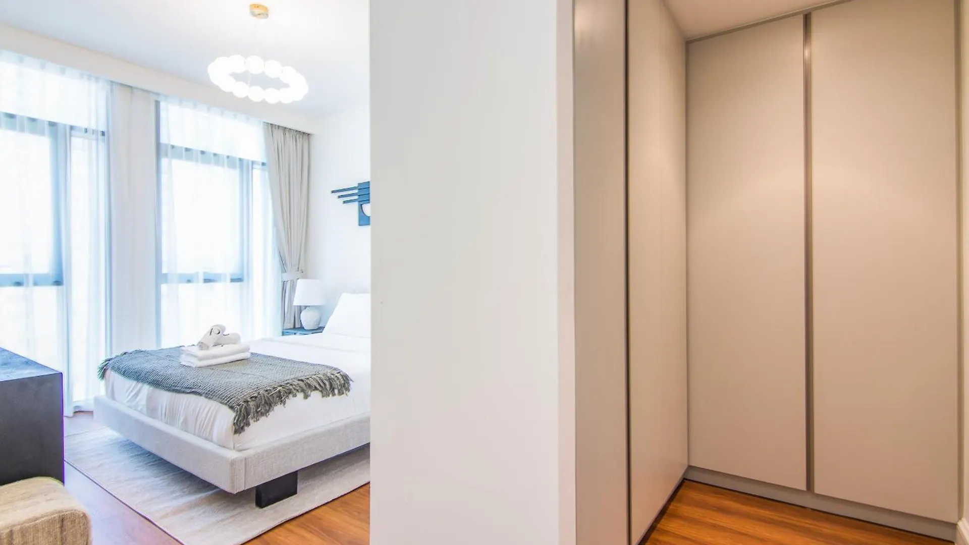 Brand New Stylish 2 Bedroom With Balcony Dubai 0*,