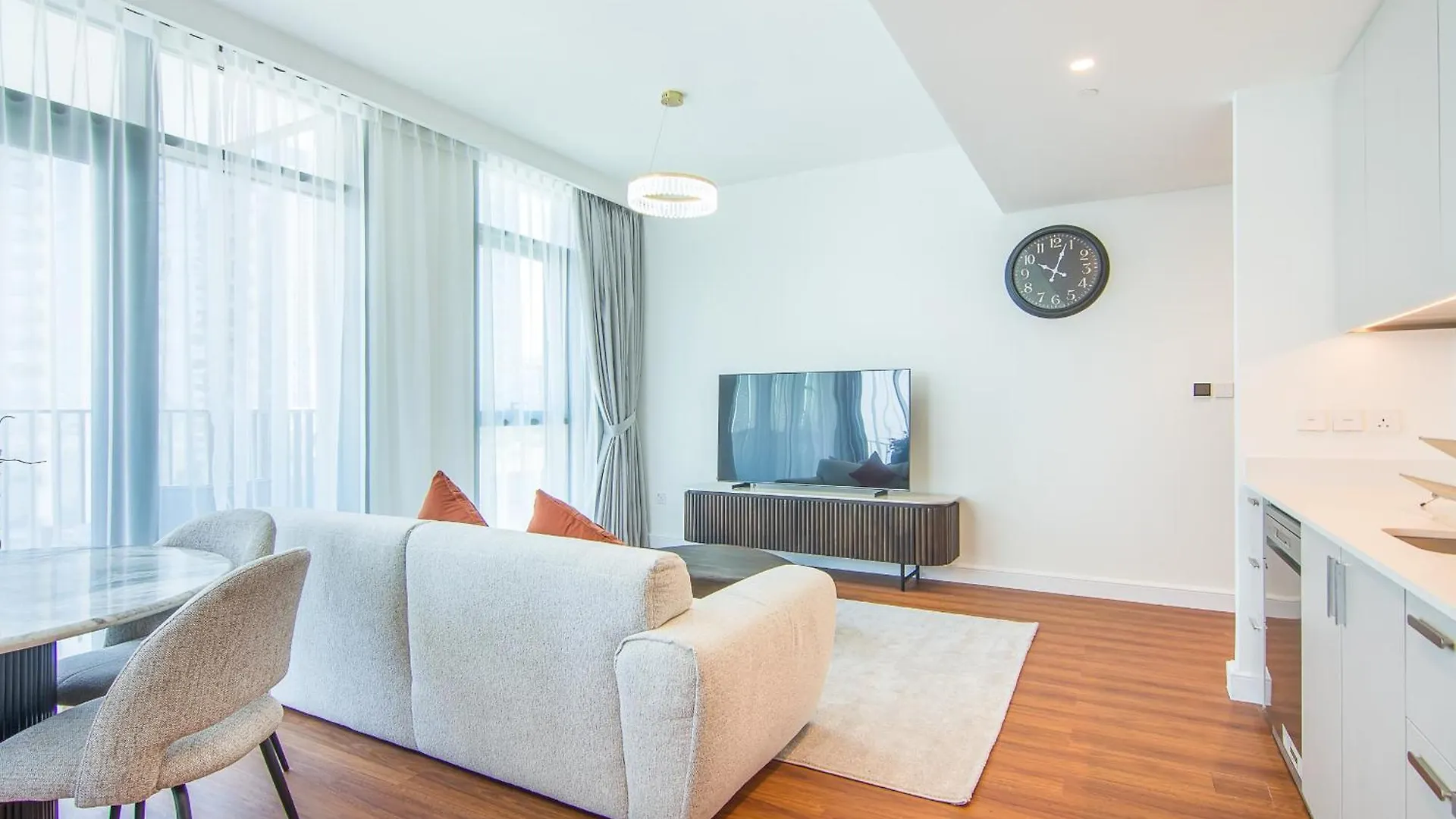 Brand New Stylish 2 Bedroom With Balcony Dubai Apartment